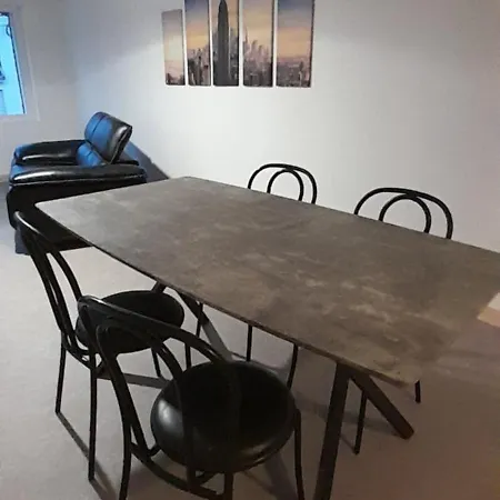 Les Flandres Au 1er Etage